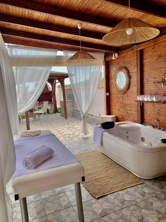 Wood House "Private Spa" Vergia المظهر الخارجي الصورة