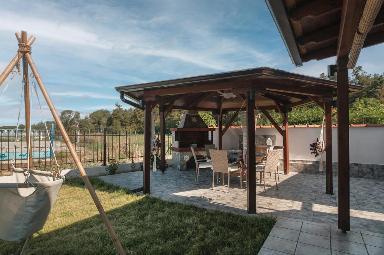 Wood House "Private Spa" Vergia المظهر الخارجي الصورة